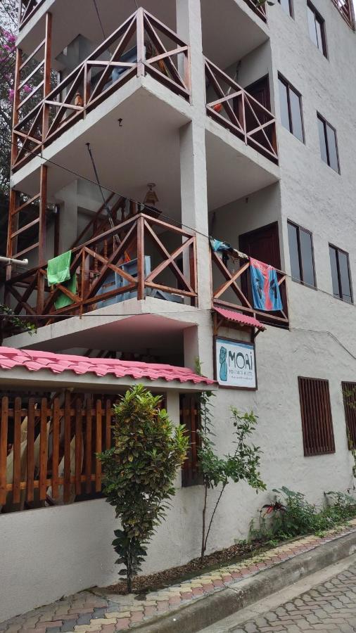 Hostal Moai Montanita Exterior photo